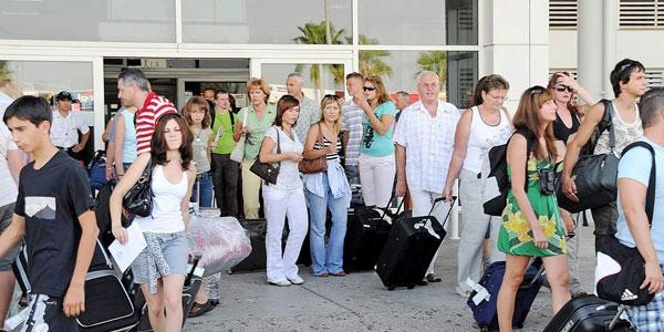 Rusya T�rk turistlere zorluk ��kar�yor