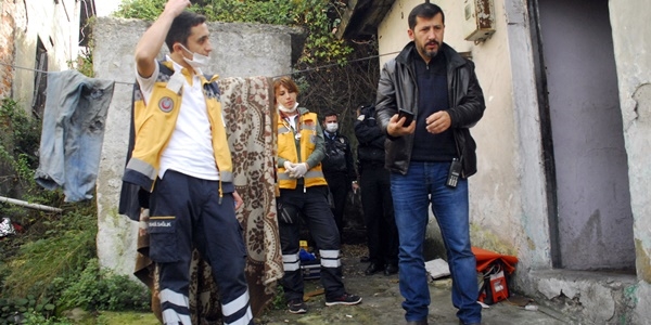 Ev arkadaşının öldüğünü 2 gün sonra fark etti