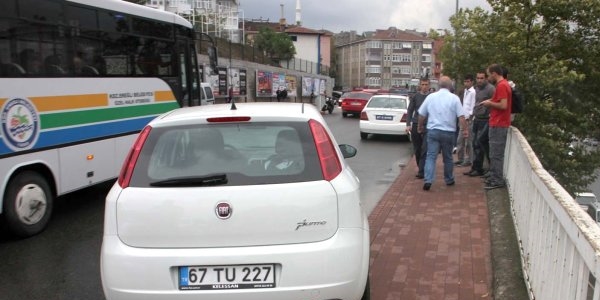 Hamile kadına otomobil çarptı