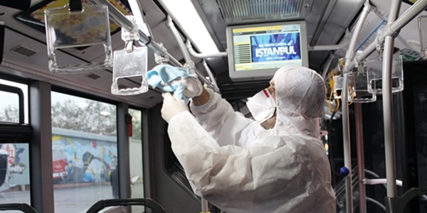 Metrobüslerde kış temizliği
