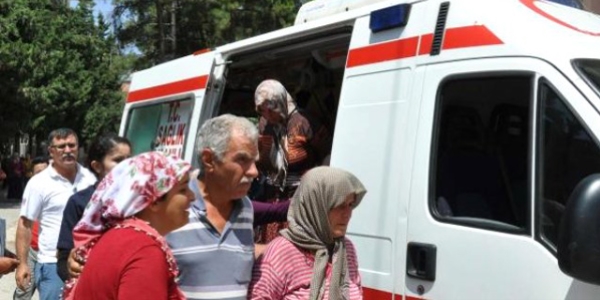 Gaziantep'te traktör römorku devrildi: 18 yaralı