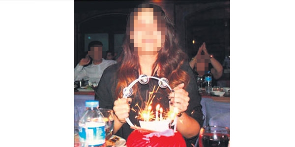 Takside uyuya kalan üniversiteli kıza tecavüz etti!