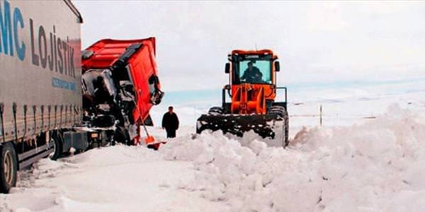 Ardahan'a ilk kar düştü