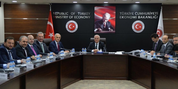 Ekonomi Bakanı Elitaş MÜSİAD heyetini kabul etti