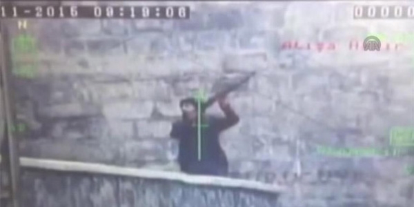 Sur'da ter�ristin etkisiz hale getirilme an� g�r�nt�lendi