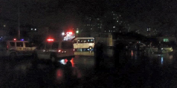 Servis minib�s� Ambulansa �arpt�: 5 yaral�