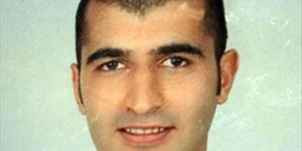 Boğazı kesili bulunan Fırat öğretmen intihar etmiş