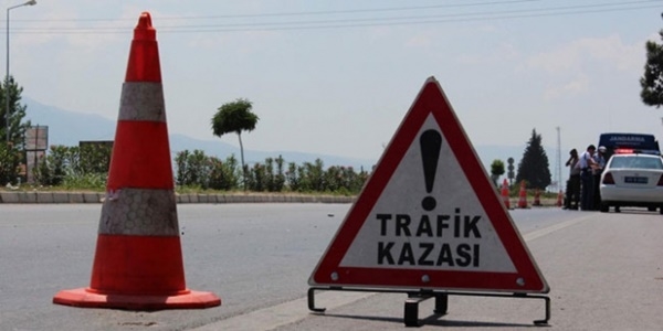 Adapazarı'nda zincirleme trafik kazası: 30 yaralı
