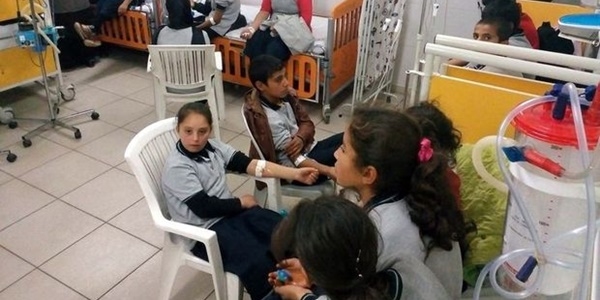 �anl�urfa'da 98 ��renci zehirlendi