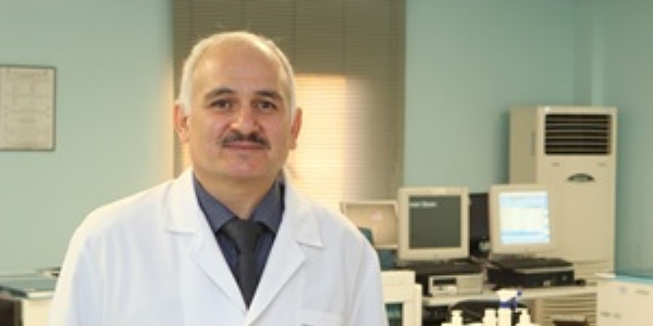 'T�B�TAK Bilim �d�l�' �zcan Erel'e verildi