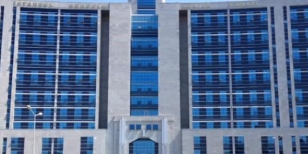 Adliye tuvaletinde bulunan silahla ilgili gözaltı