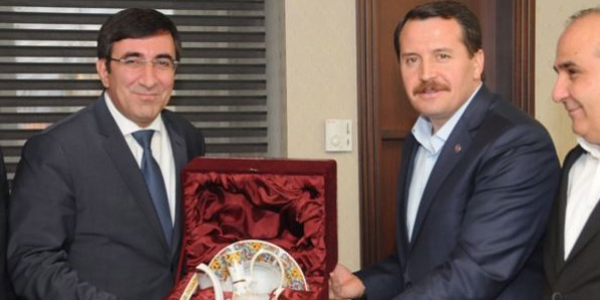 Bakan Yılmaz Memur-Sen heyetini kabul etti