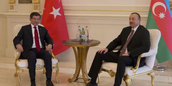 Davutoğlu: Dış politikamızı ilkeler üzerine oturtmuş bir iktidarız