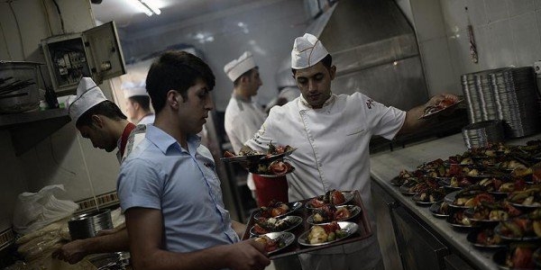Turistler Türk yemeklerine 13,8 milyar lira ödedi