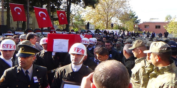 Osmaniye'li şehit Astsubay Demirci toprağa verildi