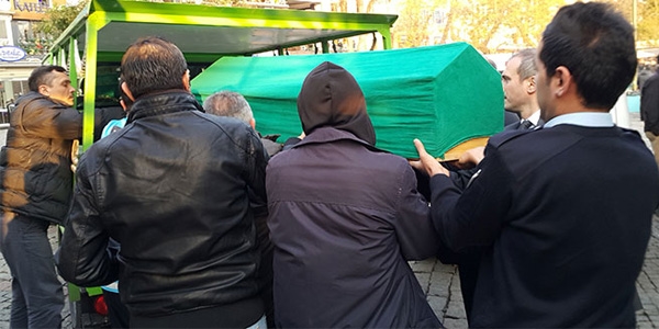 İstanbul Boğazı'nda çifte intihar şoku