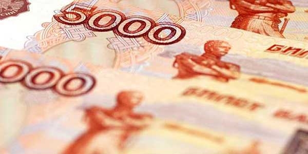 Rus rublesi son  ayn en dk seviyesinde