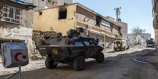 Şırnak'ta 8 terörist güvenlik güçlerine teslim oldu