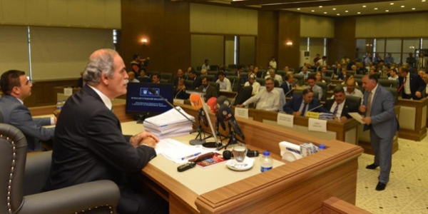 Bursa Büyükşehir Belediyesinin 2016 bütçesi belirlendi