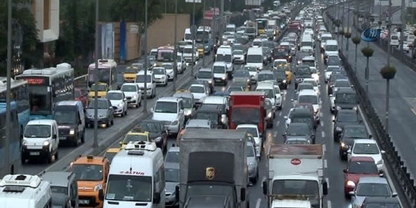 Trafikteki araç sayısı 20 milyona yaklaştı