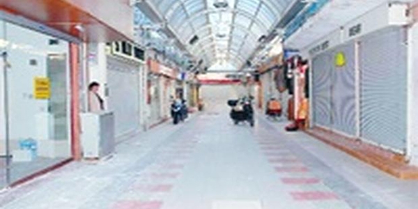 Marmarisli esnaf sıkıntılı günler yaşıyor