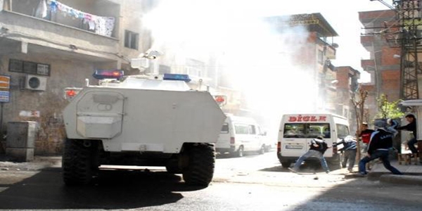 Diyarbakr'da polislere tal saldr