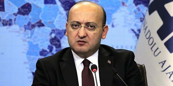 Akdoğan: Onlar yıkar biz yaparız