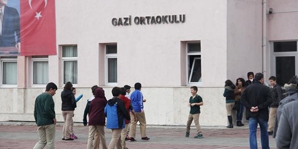 Mazeret sınavlarının ilk gün oturumu yapıldı