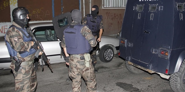 İstanbul'da PKK'ya operasyon: Gözaltılar var