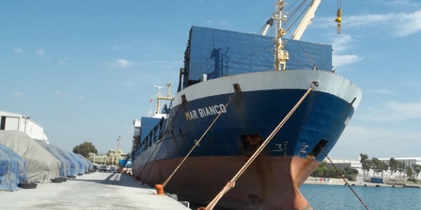 Denizi kirleten gemiye 65 bin lira ceza