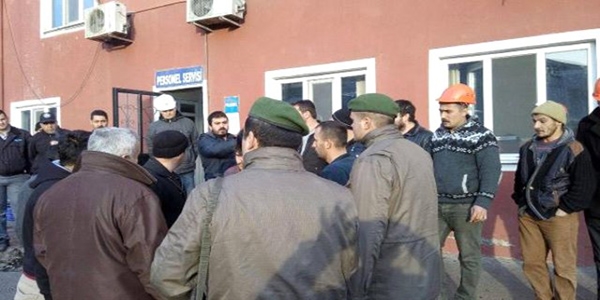 Soma'da eylemci 11 madenci gözaltına alındı