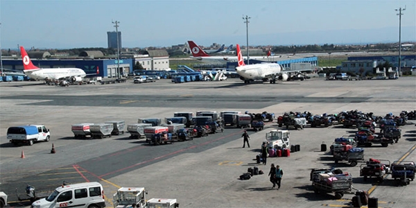 Atatürk Havalimanı'nı hava trafik kontrol kulesinde yangın
