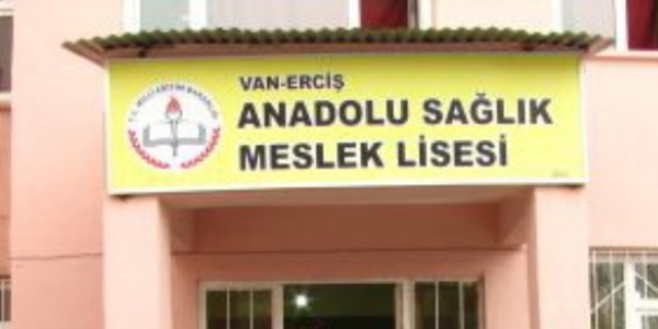 Salk meslek lisesi rencilerinin beceri ve staj eitimi