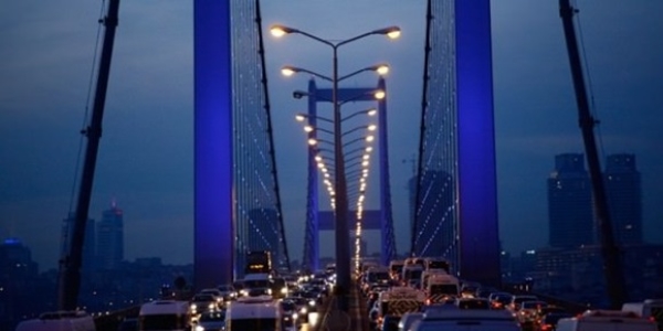 Köprü ve otoyol gelirleri yüzde 3,2 arttı