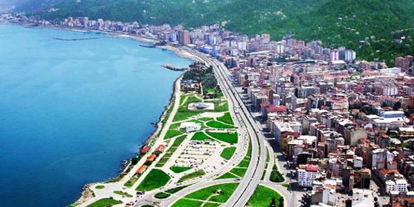 Rize'de dolgu alanındaki binalarda büyük tehlike