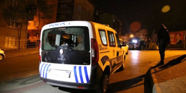 stanbul'da polise taciz atei aan 6 kii tutukland