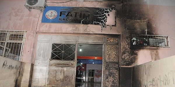 Şırnak Valisi: Teröristler Cizre ve Silopi'de 6 okula saldırdı