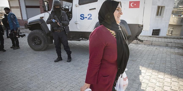 'Vatandaşlarımızın ihtiyaçlarına yardımcı olunmaktadır'