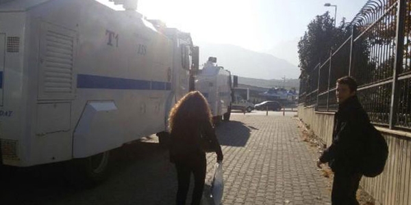Pamukkale Üniversitesi'nde, öğrenciler arasında gerginlik