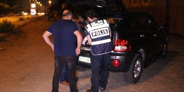 ESP İzmir İl Başkanlığında polis arama yaptı