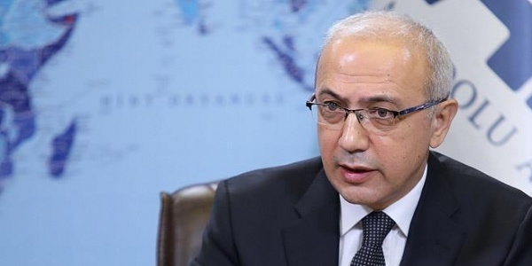 'ODTÜ rektörü kendini imparator zannediyor'