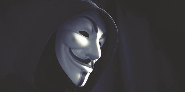 Anonymous, 50 bin bilgisayarı kontrol ediyor