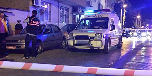 Bankacı kadın, kızı tarafından boğularak öldürüldü