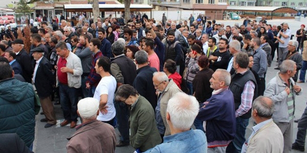 Niğde'de olaylı basın açıklaması: 1 polis yaralı