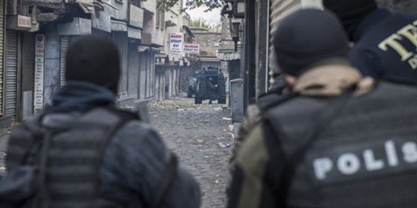 Sur'da 8 terörist öldürüldü