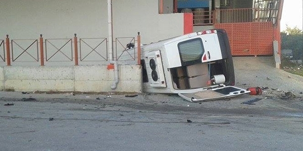 ��renci servisi kaza yapt�: 10 yaral�