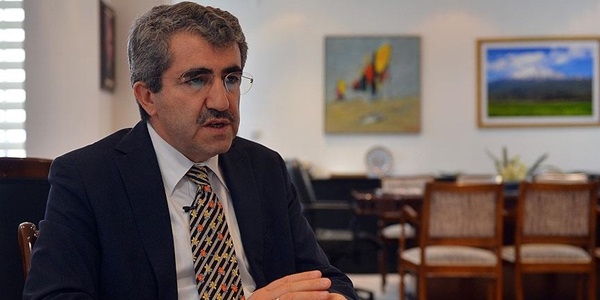 Eski ÖSYM Başkanı Demir'e yurt dışına çıkış yasağı