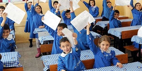 Minik yüreklerden doğudaki polis ve askerlere mektup
