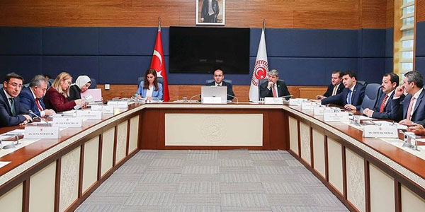 TBMM Dışişleri Komisyonu 14 kanun tasarısını kabul etti