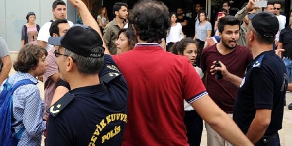 Akdeniz niversitesi'ndeki gerginlik: 2 tutuklama